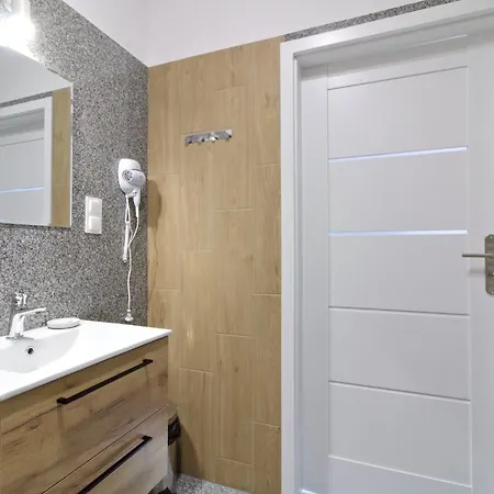 Lc & B52 アパート *